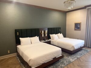 A picture of a room in the new Miners 1928 Hotel.